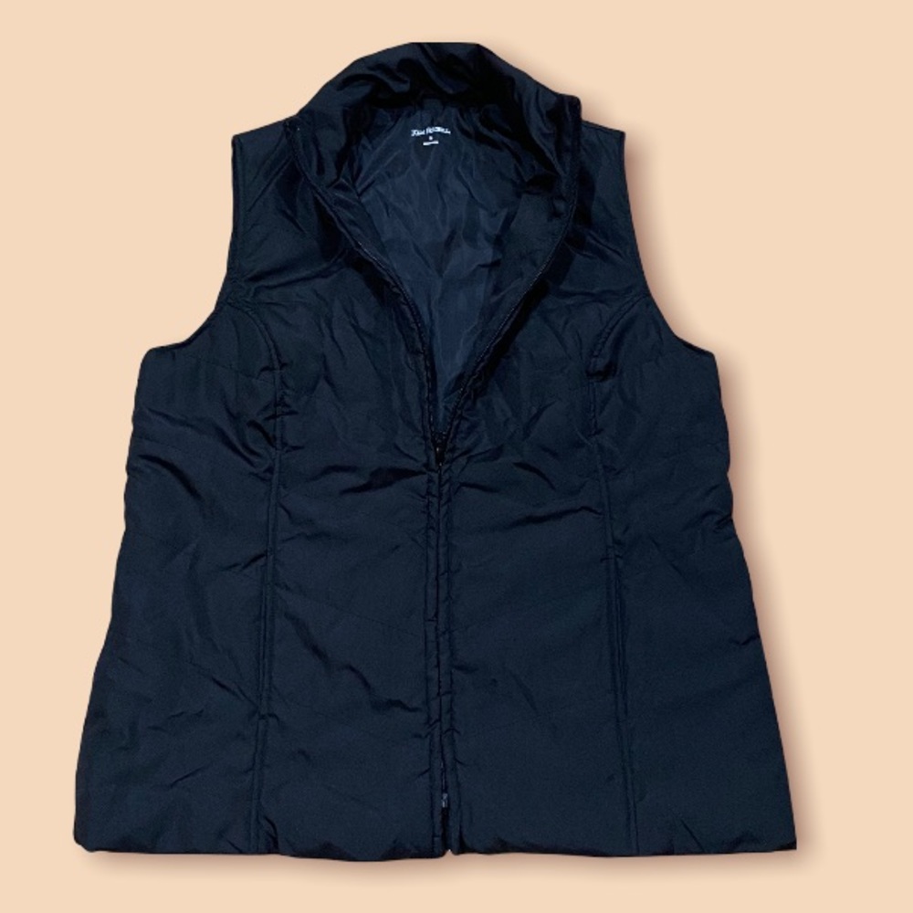 Light Weight Puffer Vest - Picture 3 of 4